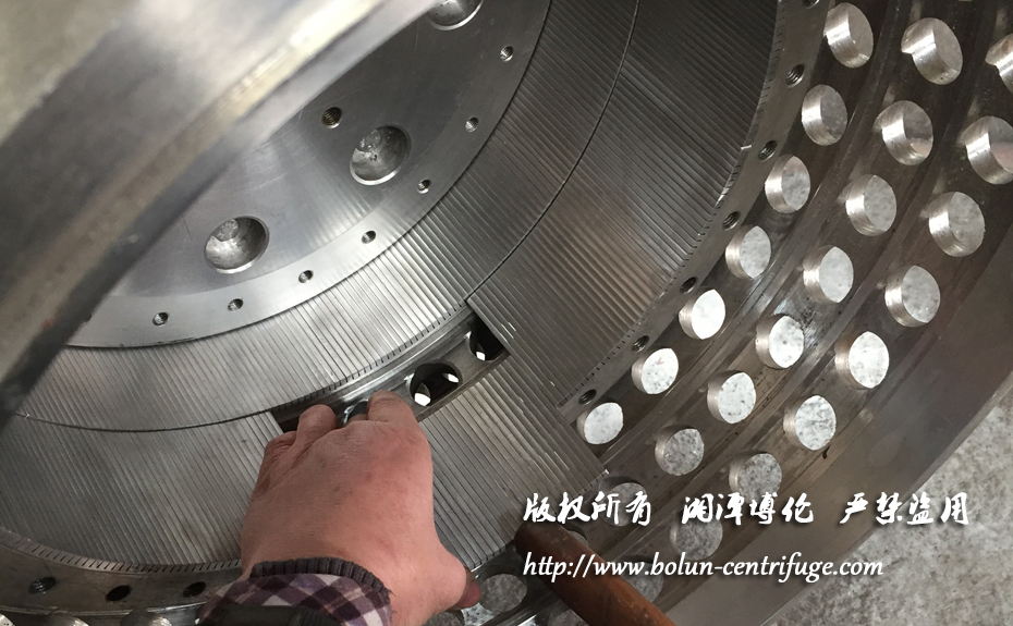 HR400-N型臥式雙級活塞推料離心機(jī)篩網(wǎng)