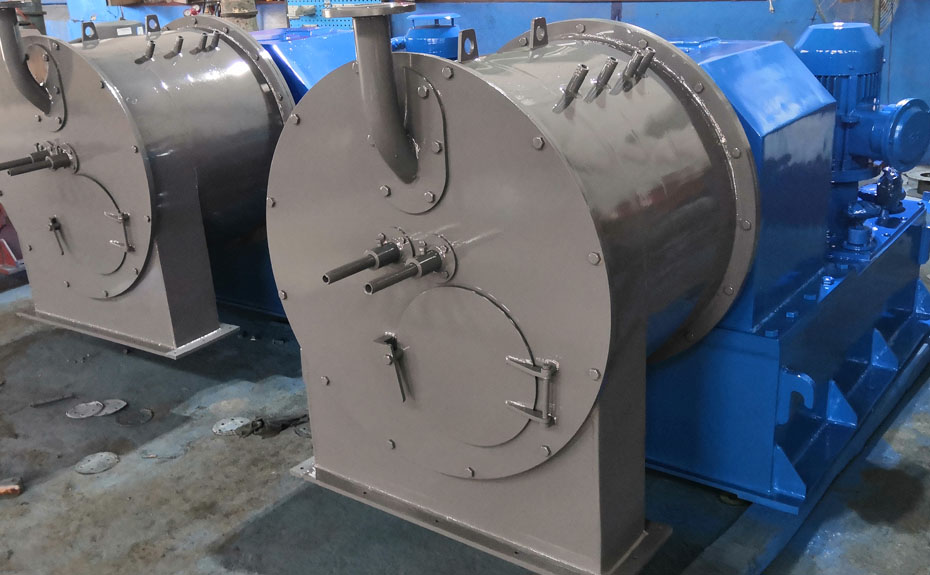 HR400雙級活塞推料離心機(jī)
